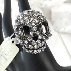 Skull Ring covered in rhinestones NWOT NOS